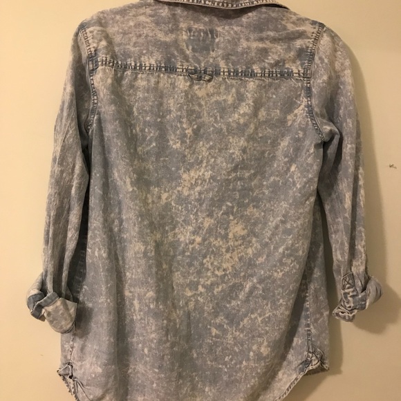 Acid washed button down - Picture 2 of 2